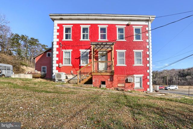 3095 TURKEY VALLEY RD, Mount Pleasant Mills, PA 17853