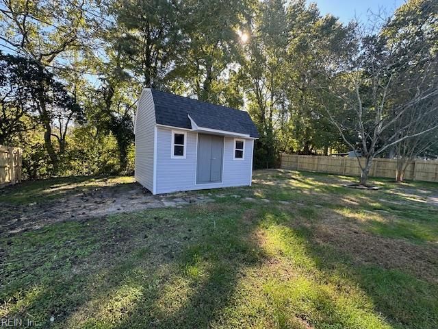 2933 Pinewood DR, Virginia Beach, VA 23452