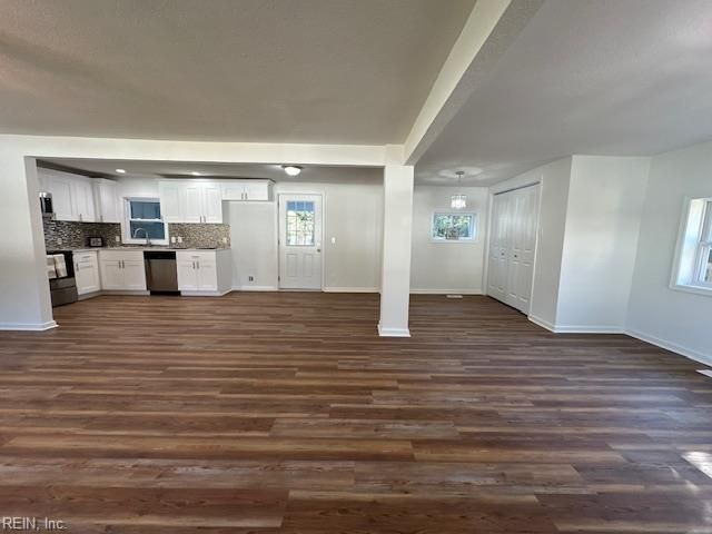 2933 Pinewood DR, Virginia Beach, VA 23452