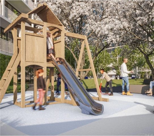 131-02B 40th Road 6T, Flushing, NY 11354