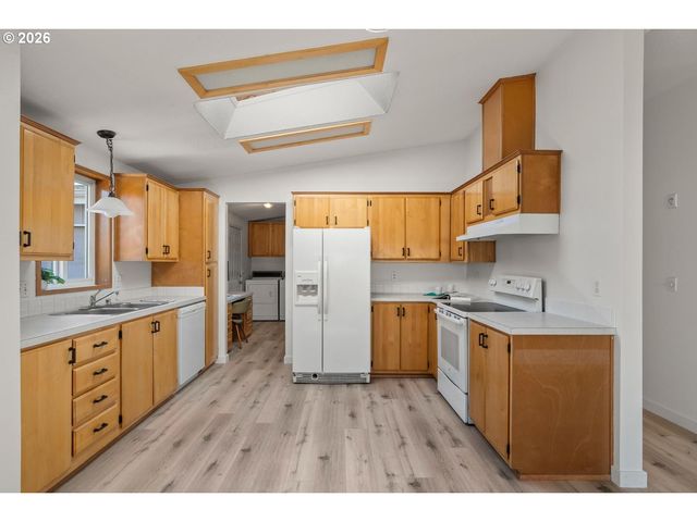 17629 Nw SHADY FIR Loop, Beaverton, OR 97006