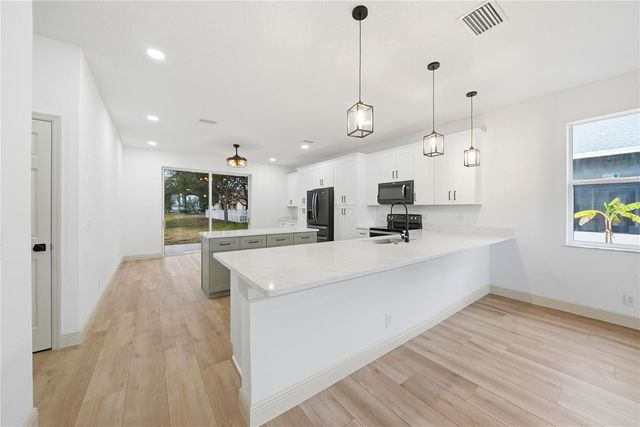 6931 34TH AVENUE E, Palmetto, FL 34221