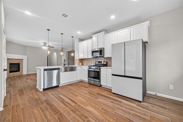 12203 Danza, Willis, TX 77318