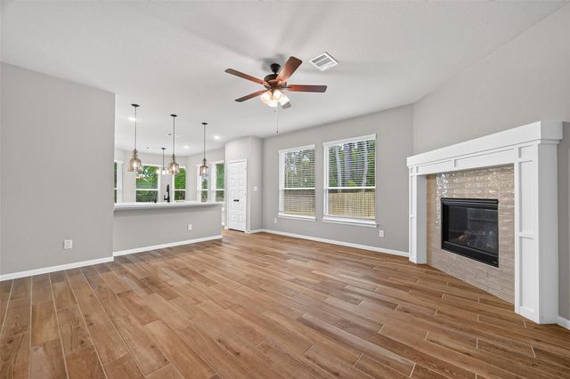 12203 Danza, Willis, TX 77318