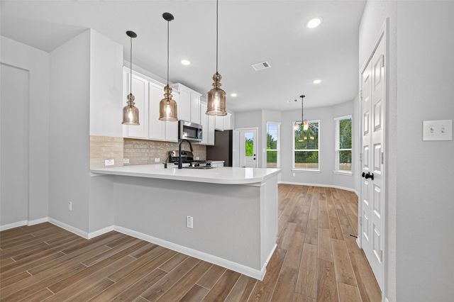 12203 Danza, Willis, TX 77318