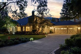 2962 Deer Meadow Dr, Danville, CA 94506
