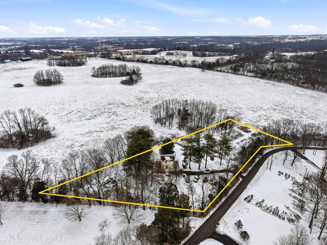 1031 Paradise Camp Road, Harrodsburg, KY 40330