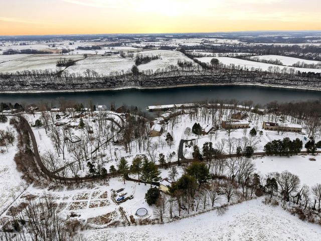 1031 Paradise Camp Road, Harrodsburg, KY 40330