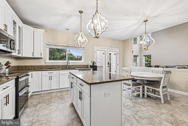 17717 WAYSIDE DR, Dumfries, VA 22026