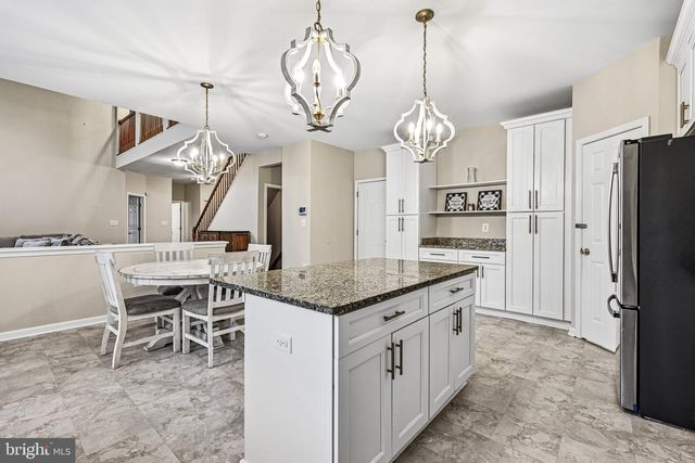17717 WAYSIDE DR, Dumfries, VA 22026