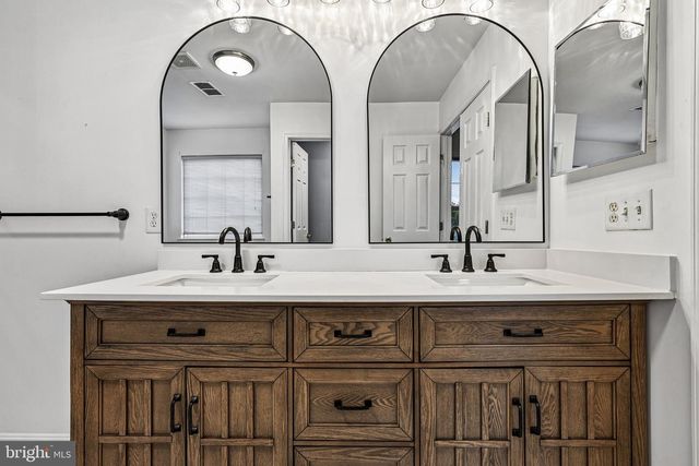 17717 WAYSIDE DR, Dumfries, VA 22026