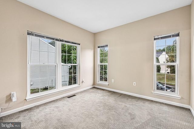 17717 WAYSIDE DR, Dumfries, VA 22026
