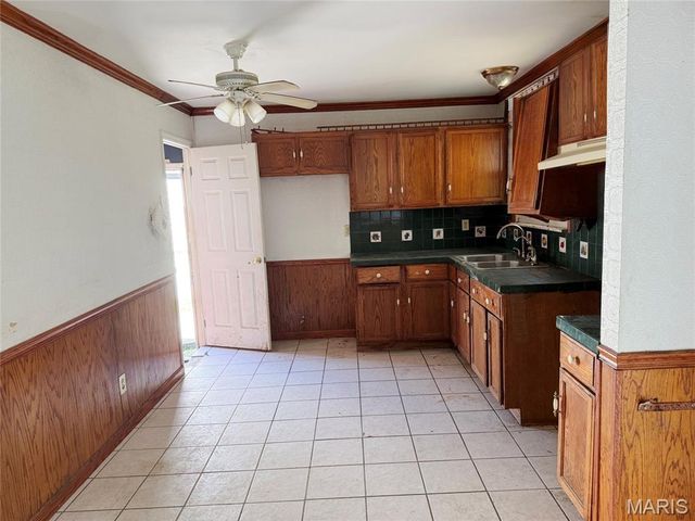 10078 Prince Drive, St Louis, MO 63136
