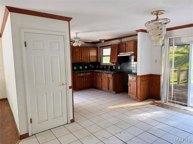 10078 Prince Drive, St Louis, MO 63136