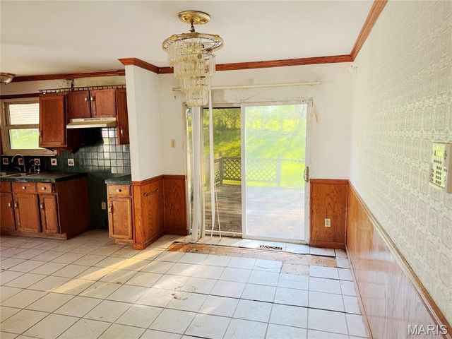 10078 Prince Drive, St Louis, MO 63136