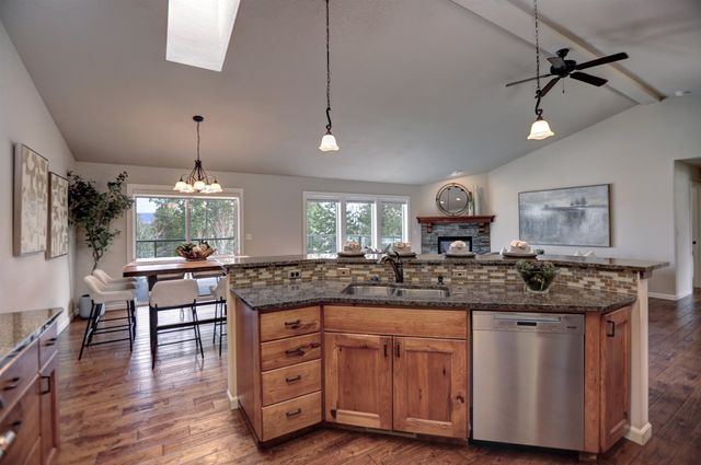 5715 S Copper Ridge Blvd, Spokane, WA 99224