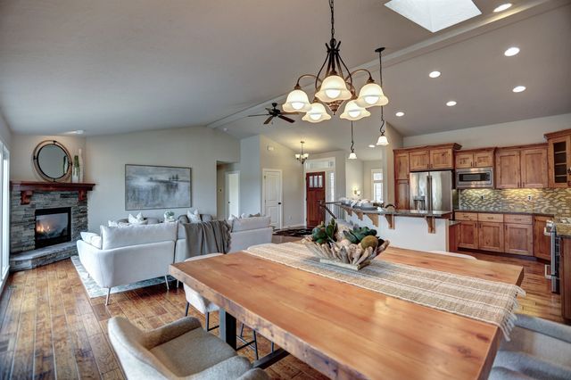 5715 S Copper Ridge Blvd, Spokane, WA 99224