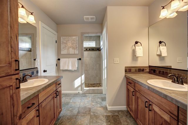 5715 S Copper Ridge Blvd, Spokane, WA 99224