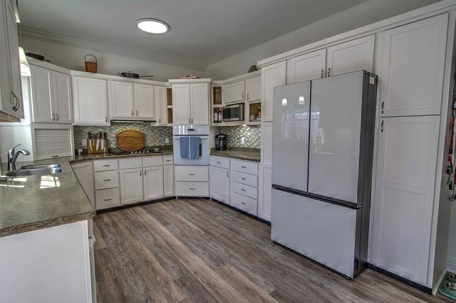 61 Lake Drive, Trenton, GA 30752