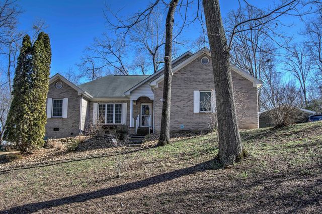 61 Lake Drive, Trenton, GA 30752