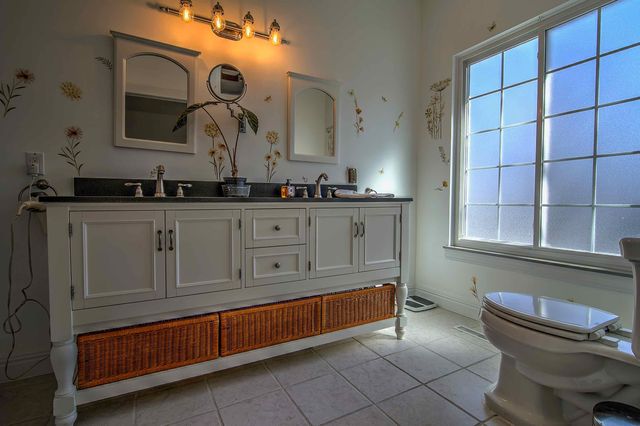 61 Lake Drive, Trenton, GA 30752