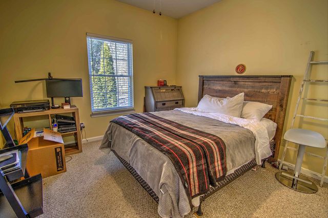 61 Lake Drive, Trenton, GA 30752