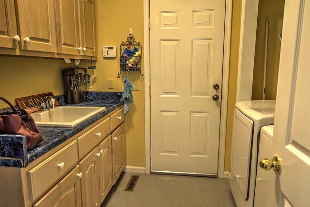 61 Lake Drive, Trenton, GA 30752