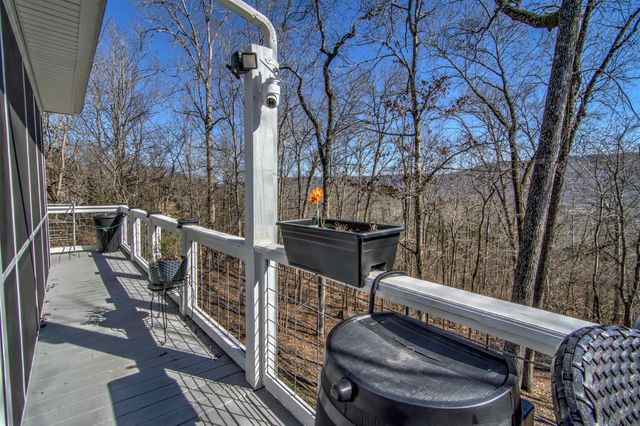 61 Lake Drive, Trenton, GA 30752