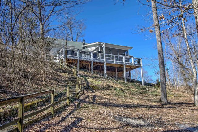 61 Lake Drive, Trenton, GA 30752