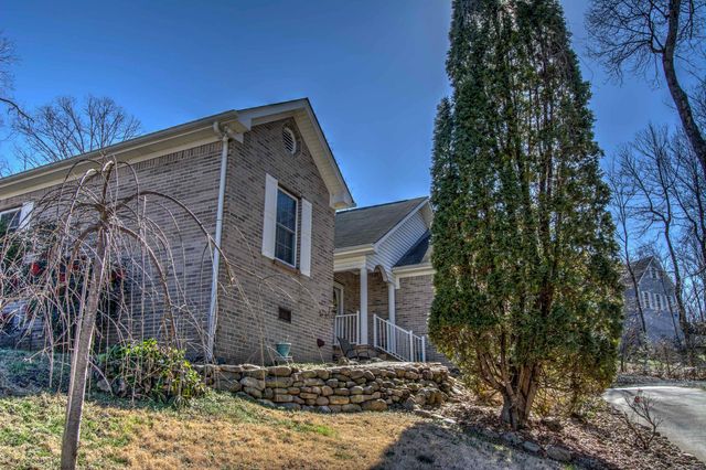 61 Lake Drive, Trenton, GA 30752