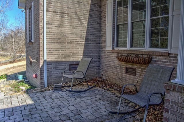 61 Lake Drive, Trenton, GA 30752