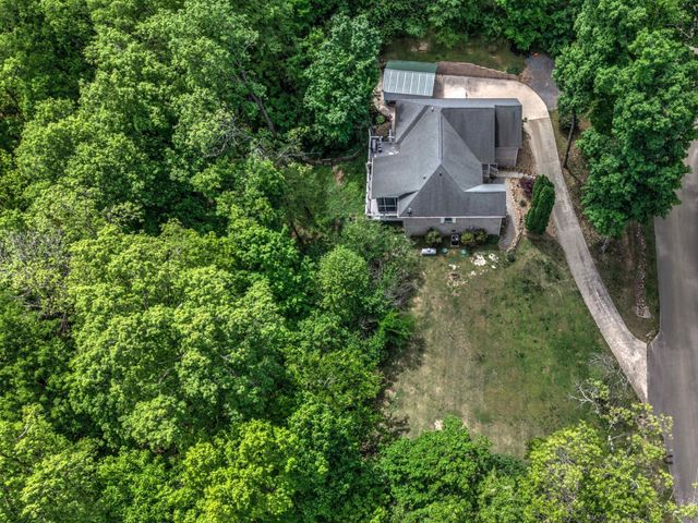 61 Lake Drive, Trenton, GA 30752
