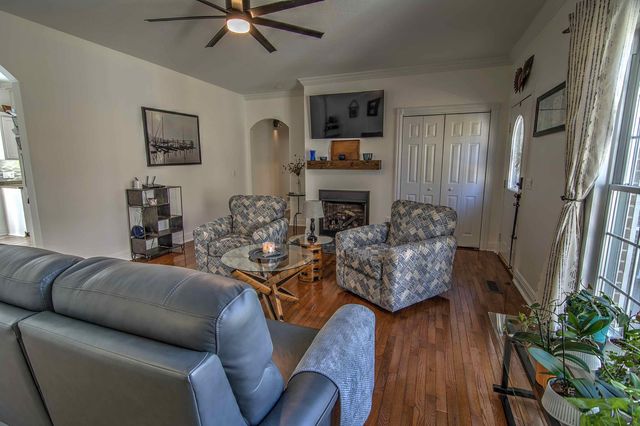 61 Lake Drive, Trenton, GA 30752