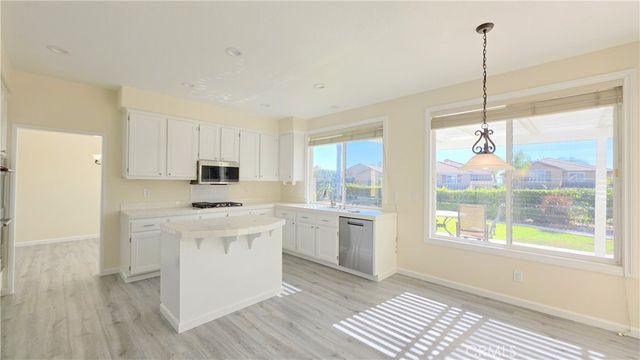 38 Hawk Hill, Mission Viejo, CA 92692