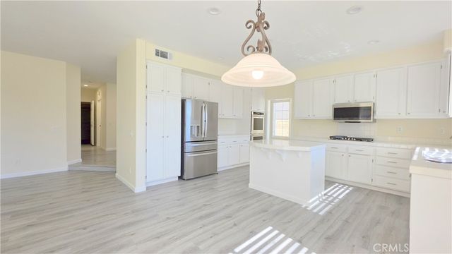 38 Hawk Hill, Mission Viejo, CA 92692