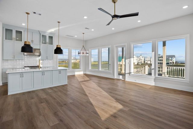 11373 Starfish, Galveston, TX 77554