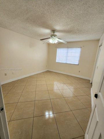 5011 Wiles Rd 207, Coconut Creek, FL 33073
