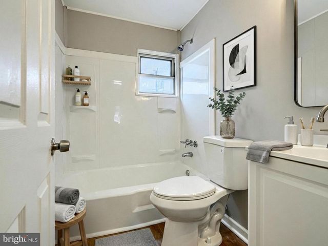 2014 LARKHALL RD, Dundalk, MD 21222