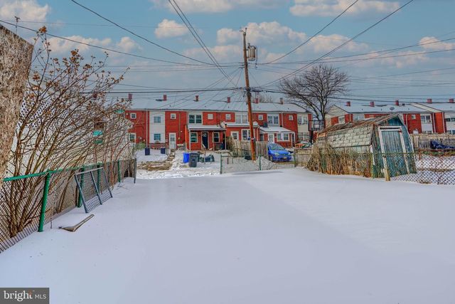 2014 LARKHALL RD, Dundalk, MD 21222