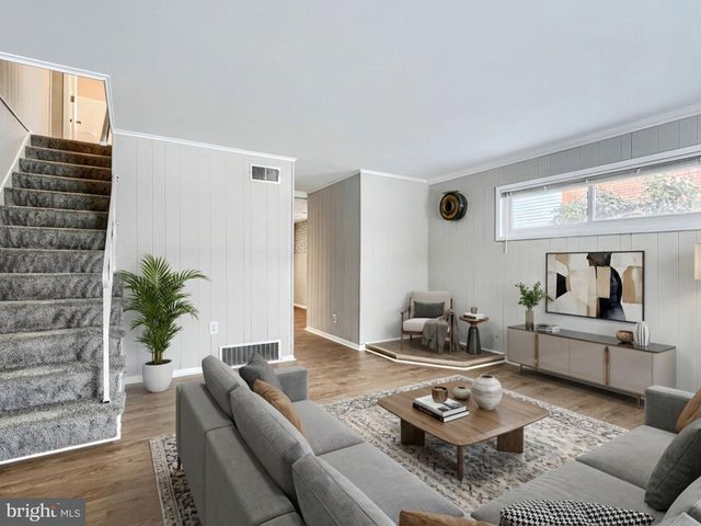 2014 LARKHALL RD, Dundalk, MD 21222