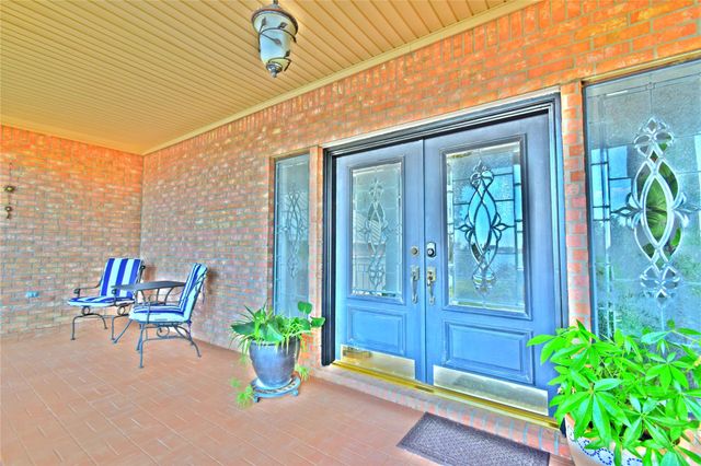 179 April Waters Drive N, Conroe, TX 77356