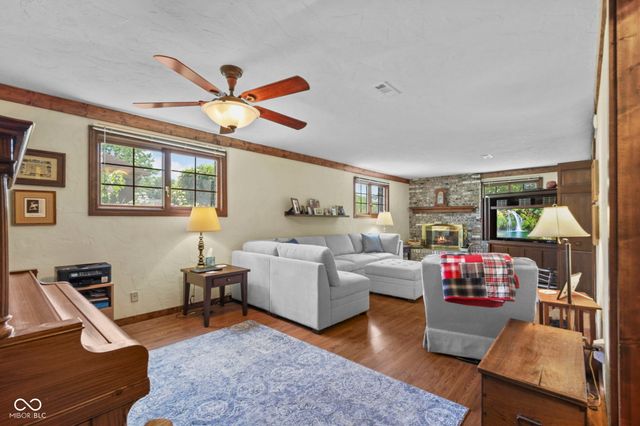 4750 Whirlaway Drive, Indianapolis, IN 46237