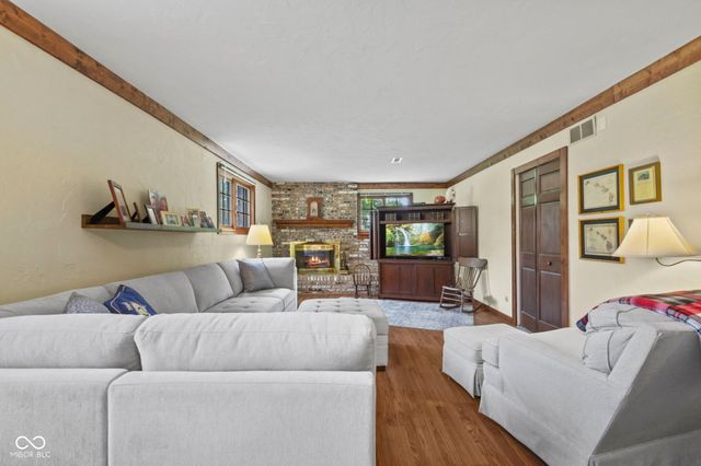 4750 Whirlaway Drive, Indianapolis, IN 46237