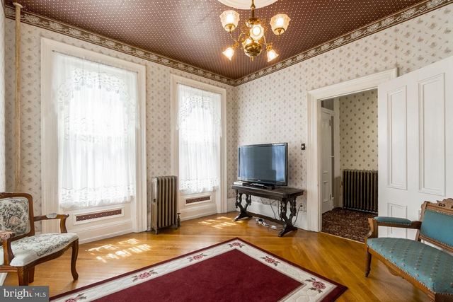 11 E FRONT ST, Jim Thorpe, PA 18229