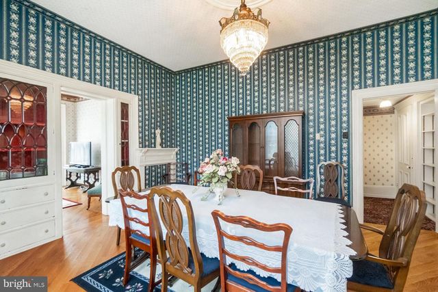 11 E FRONT ST, Jim Thorpe, PA 18229