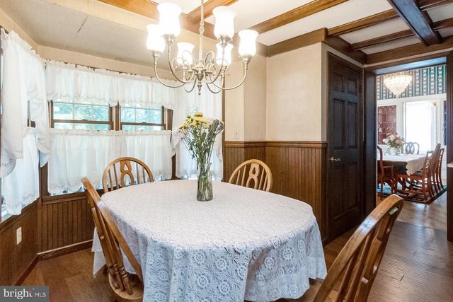 11 E FRONT ST, Jim Thorpe, PA 18229