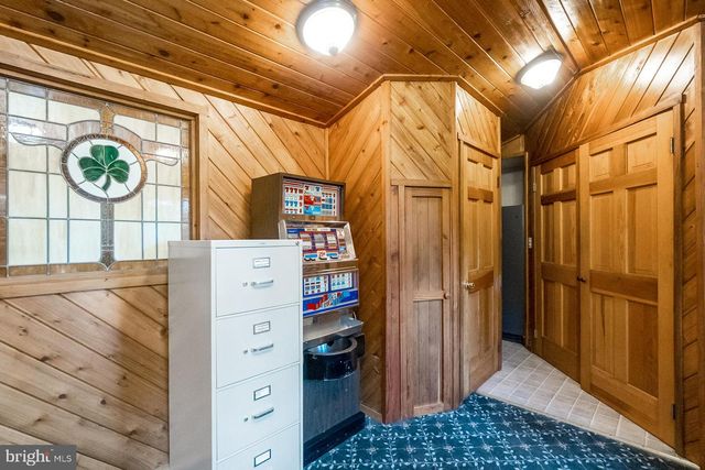 11 E FRONT ST, Jim Thorpe, PA 18229