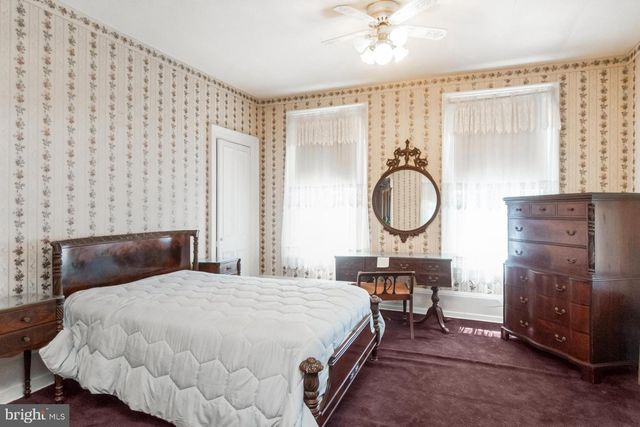 11 E FRONT ST, Jim Thorpe, PA 18229