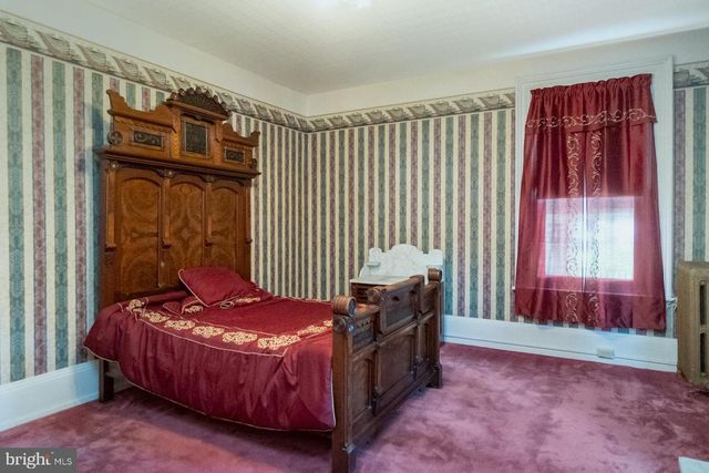 11 E FRONT ST, Jim Thorpe, PA 18229