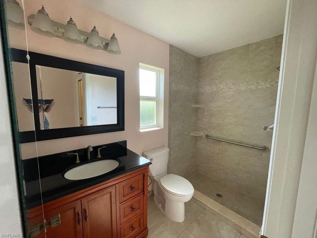 2205 SW 2nd TER, Cape Coral, FL 33991